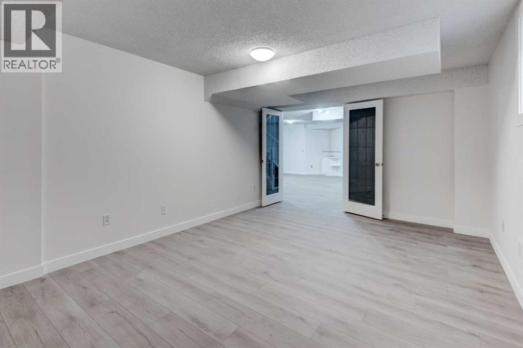 414 Mt Cornwall Circle Se, Calgary, Alberta  T2Z 2J6 - Photo 32 - A2269545