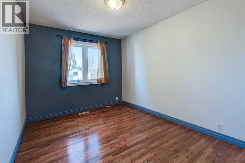 414 Mt Cornwall Circle Se, Calgary, Alberta  T2Z 2J6 - Photo 23 - A2269545