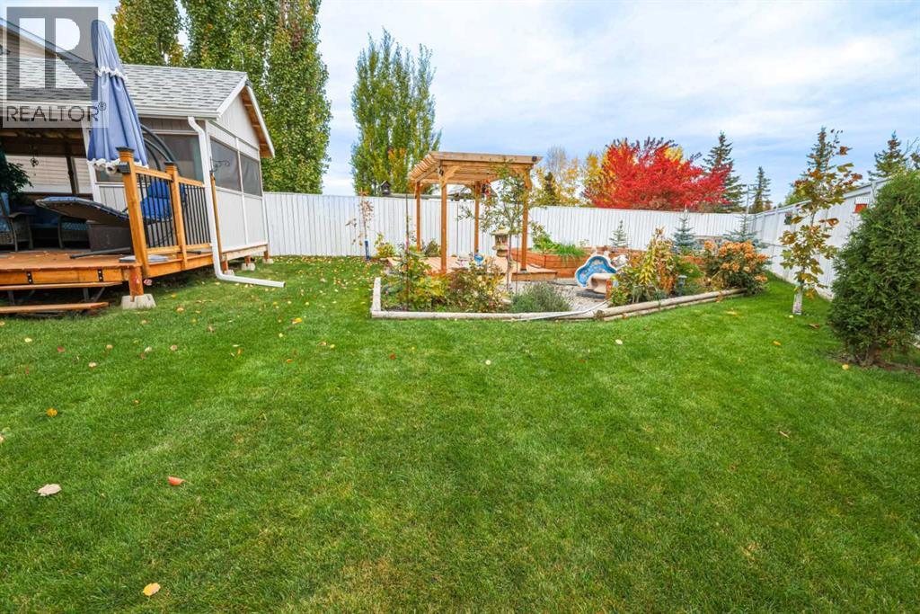 4403 59 Streetclose, Rocky Mountain House, Alberta  T4T 1W4 - Photo 6 - A2263937