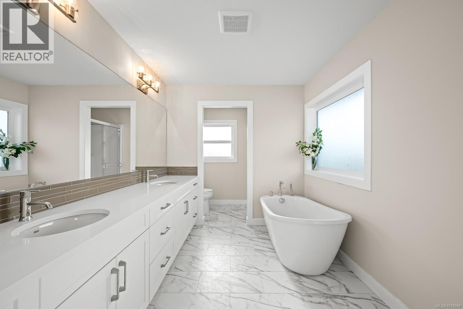 499 Torrence Rd, Comox, British Columbia V9M 3G7 - Photo 14 - 1018988