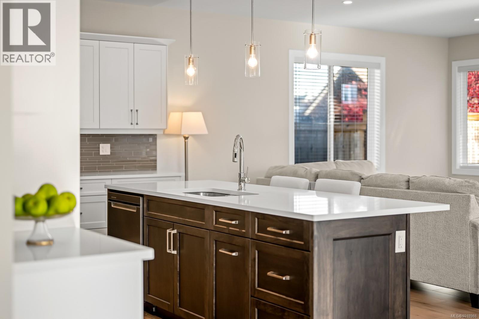 499 Torrence Rd, Comox, British Columbia V9M 3G7 - Photo 6 - 1018988