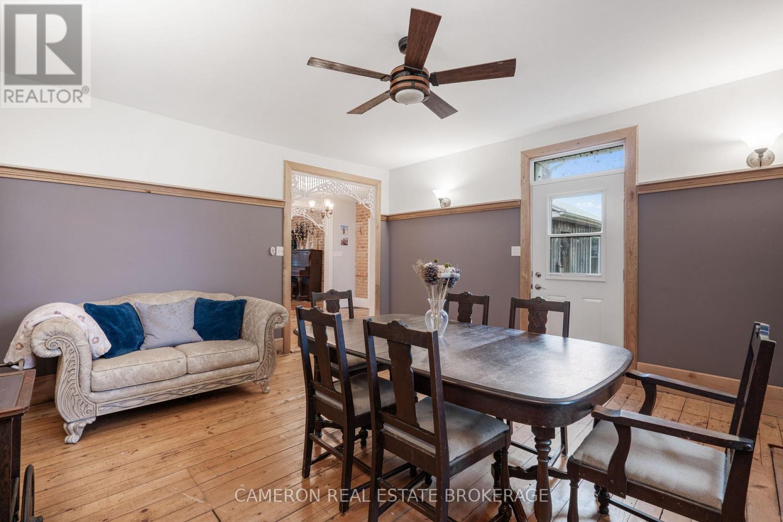 37 Duncan Street, South Glengarry, Ontario K0C 1N0 - Photo 23 - X12526334