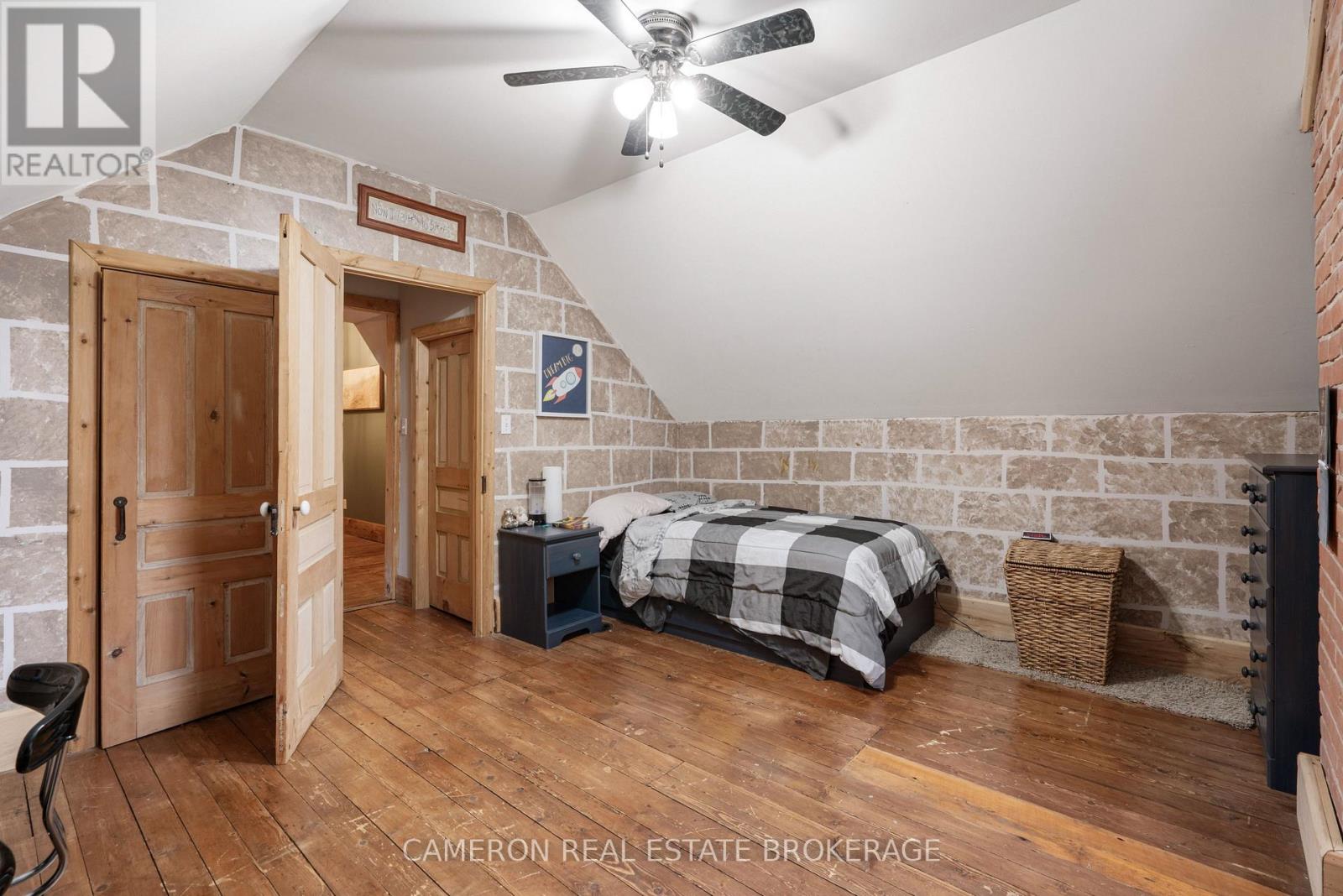 37 Duncan Street, South Glengarry, Ontario K0C 1N0 - Photo 28 - X12526334