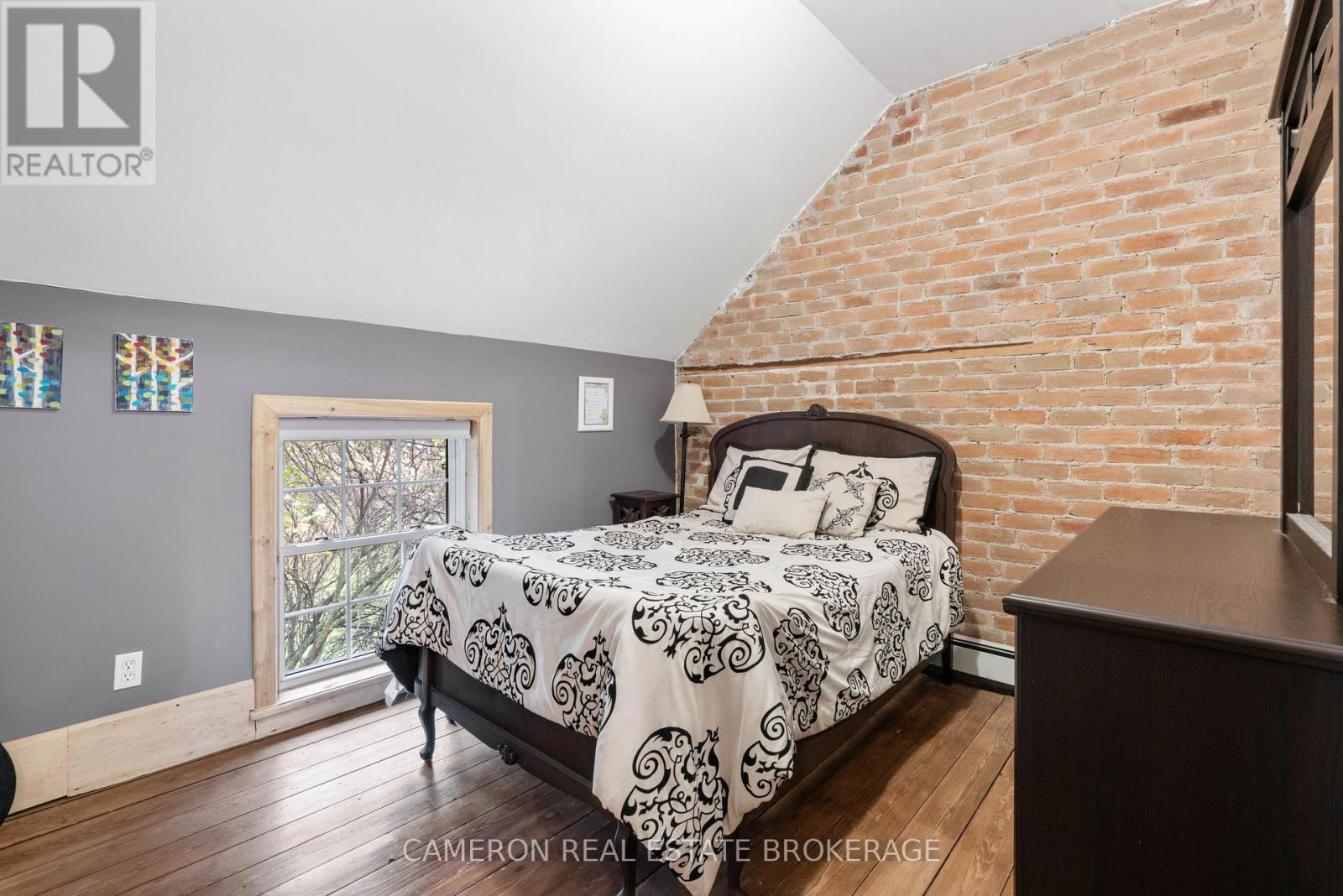 37 Duncan Street, South Glengarry, Ontario K0C 1N0 - Photo 32 - X12526334