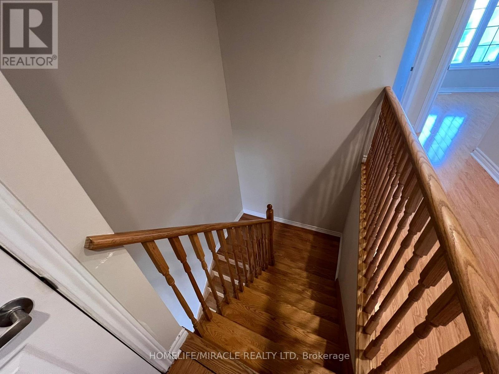 54 Agava Street, Brampton, Ontario  L7A 4S4 - Photo 5 - W12526352