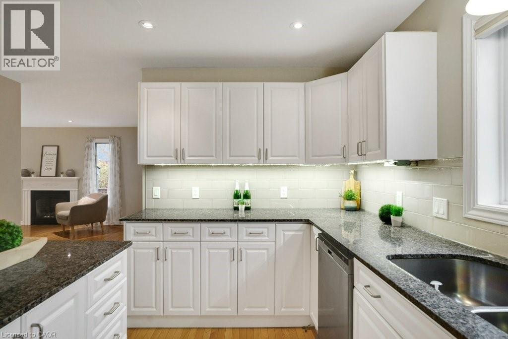 142 Gracehill Crescent, Freelton, Ontario L8B 1A5 - Photo 23 - 40778334