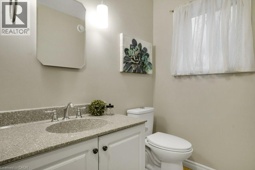 142 Gracehill Crescent, Freelton, Ontario L8B 1A5 - Photo 33 - 40778334