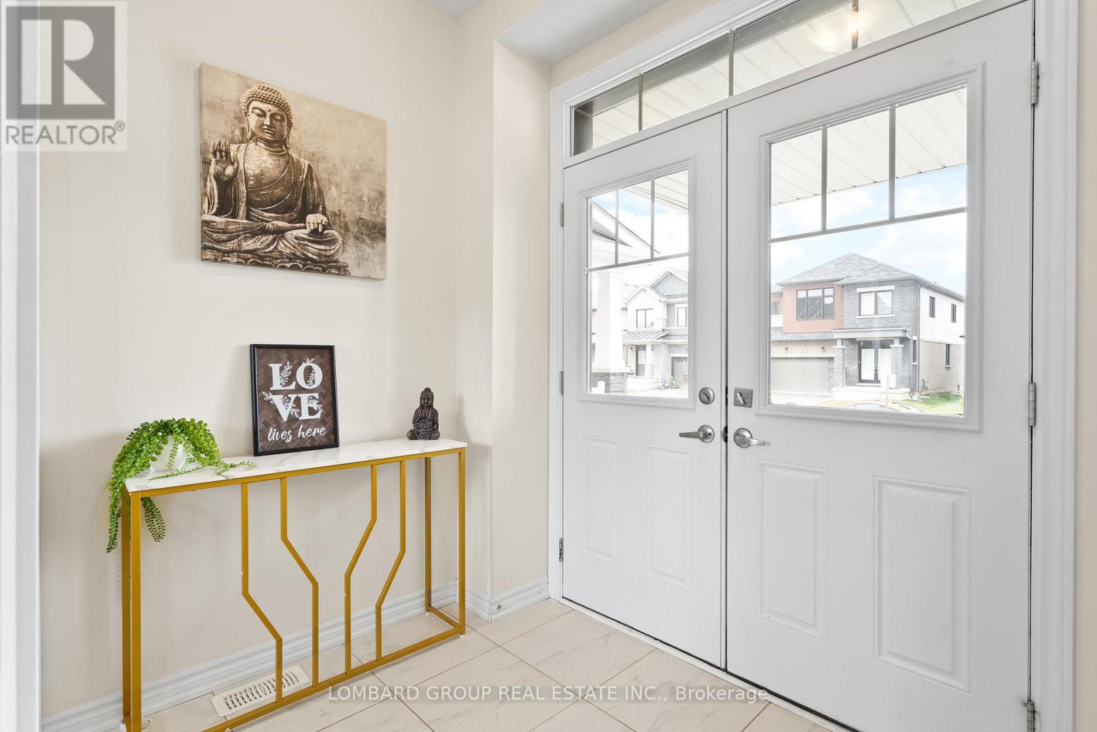 212 Vanilla Trail, Thorold, Ontario  L2V 0L3 - Photo 4 - X12526350