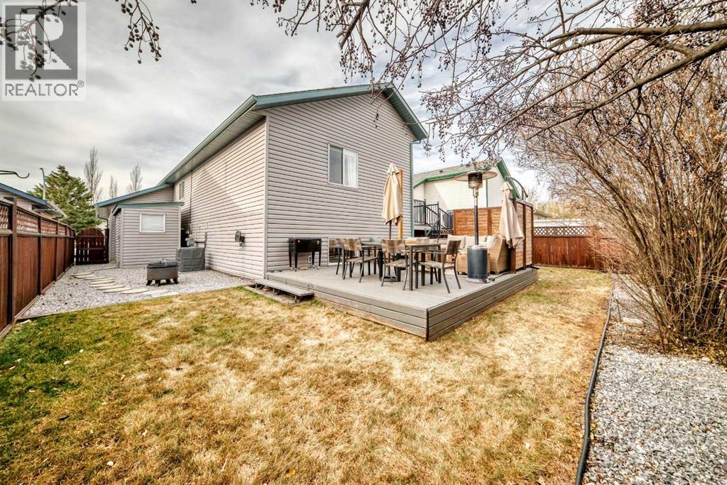 115 Sunridge Crescent Nw, Airdrie, Alberta  T4B 2G5 - Photo 39 - A2266060