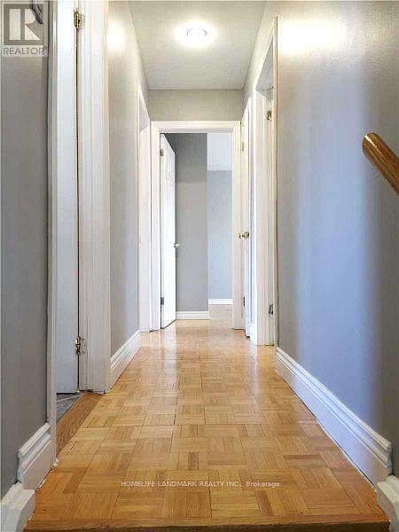 44 Sir Bedevere Place, Markham, Ontario  L3P 2W4 - Photo 9 - N12526358