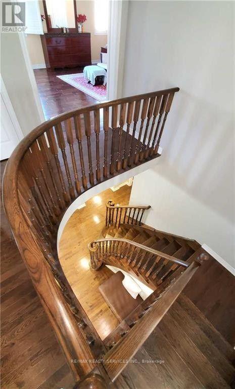 3 Lexington Road, Brampton, Ontario L6P 2A9 - Photo 4 - W12526374