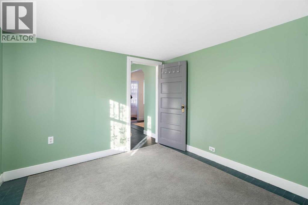 237 6 Avenue Se, High River, Alberta  T1V 1H3 - Photo 16 - A2268488