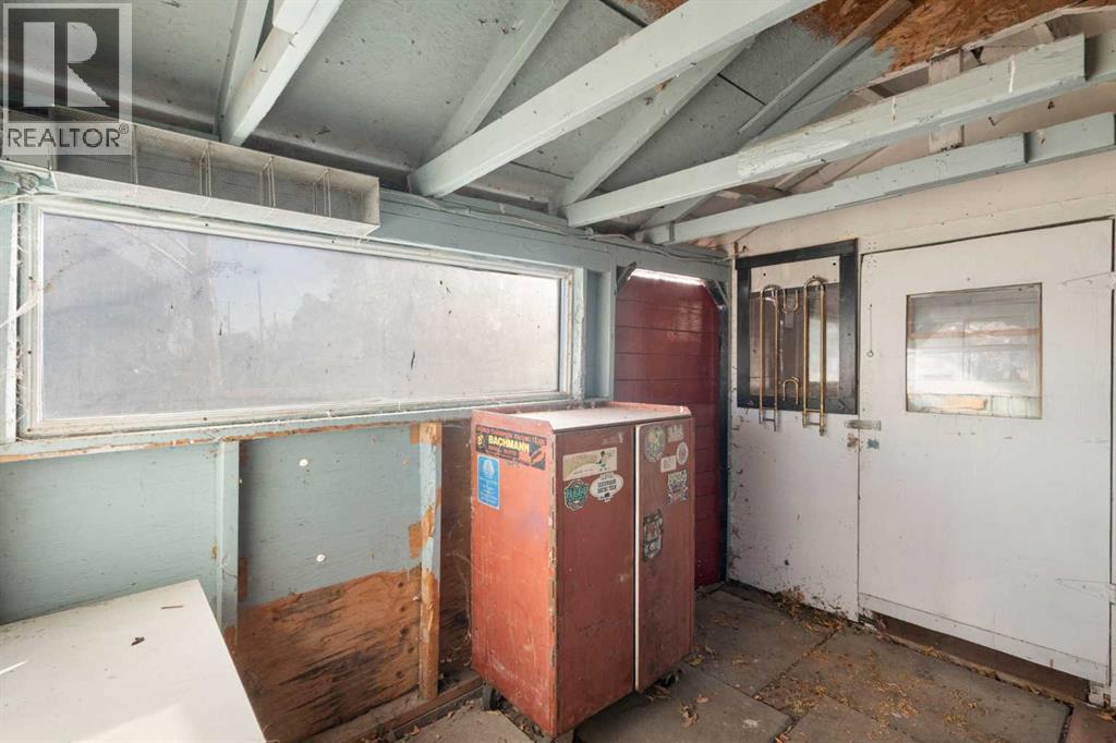 237 6 Avenue Se, High River, Alberta  T1V 1H3 - Photo 38 - A2268488