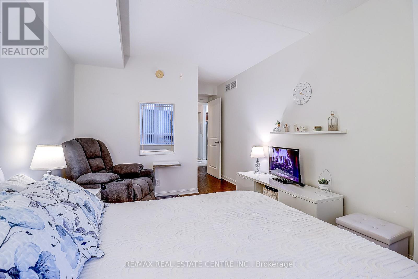 216 - 50 Via Rosedale Way, Brampton, Ontario  L6R 3Z7 - Photo 16 - W12526382