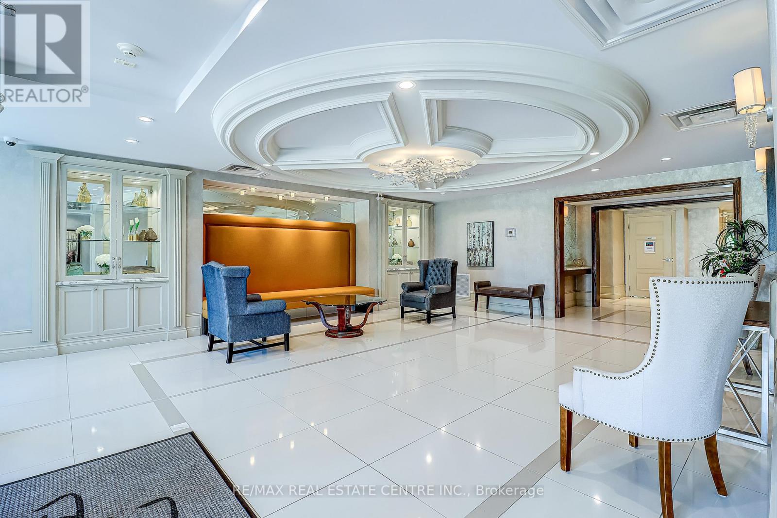 216 - 50 Via Rosedale Way, Brampton, Ontario  L6R 3Z7 - Photo 3 - W12526382