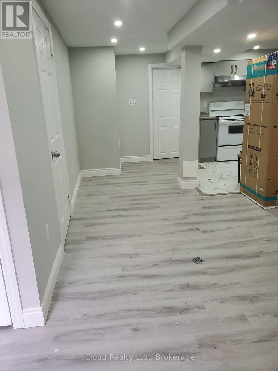 Bsmt - 40 Brower Court, Brampton, Ontario  L6Z 4S6 - Photo 5 - W12526386