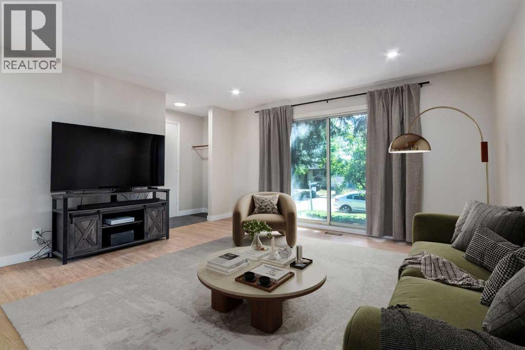 840 Raynard Crescent Se, Calgary, Alberta  T2A 1X7 - Photo 2 - A2258978