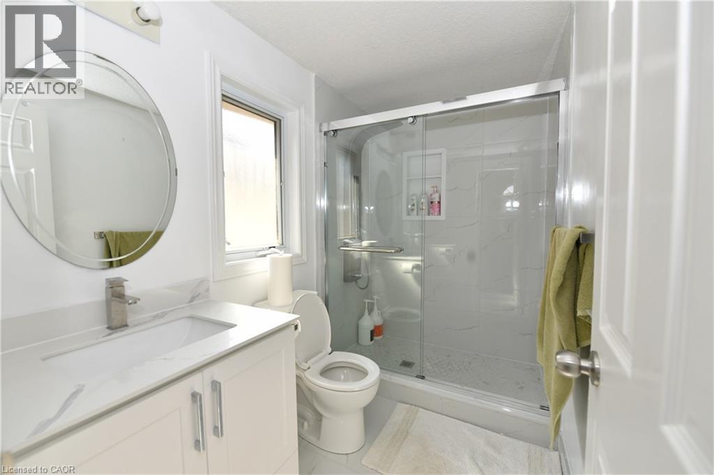 260 Bridlewreath Street, Kitchener, Ontario  N2E 4B4 - Photo 14 - 40777143