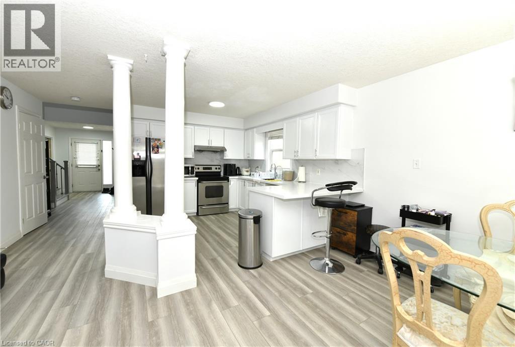 260 Bridlewreath Street, Kitchener, Ontario  N2E 4B4 - Photo 5 - 40777143