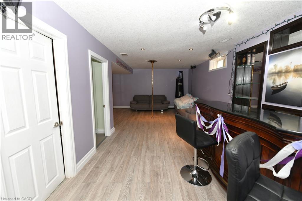 260 Bridlewreath Street, Kitchener, Ontario  N2E 4B4 - Photo 11 - 40777143