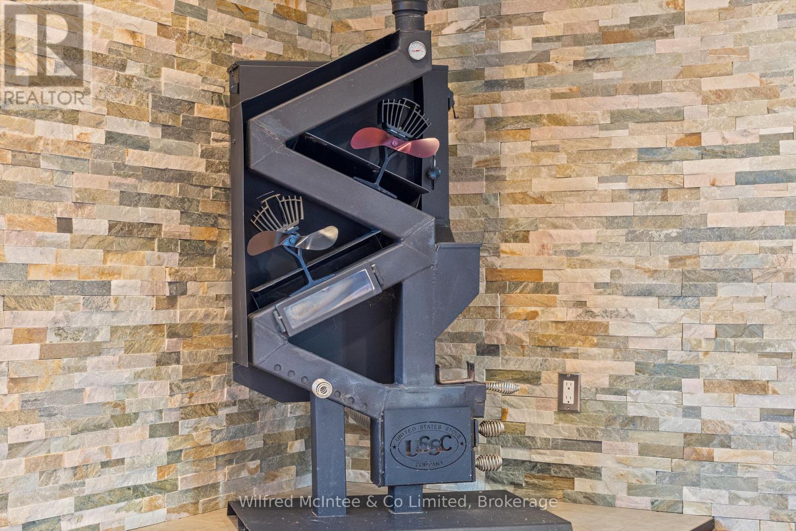 48 Maplewood Boulevard, Kincardine, Ontario  N0G 2T0 - Photo 15 - X12526404