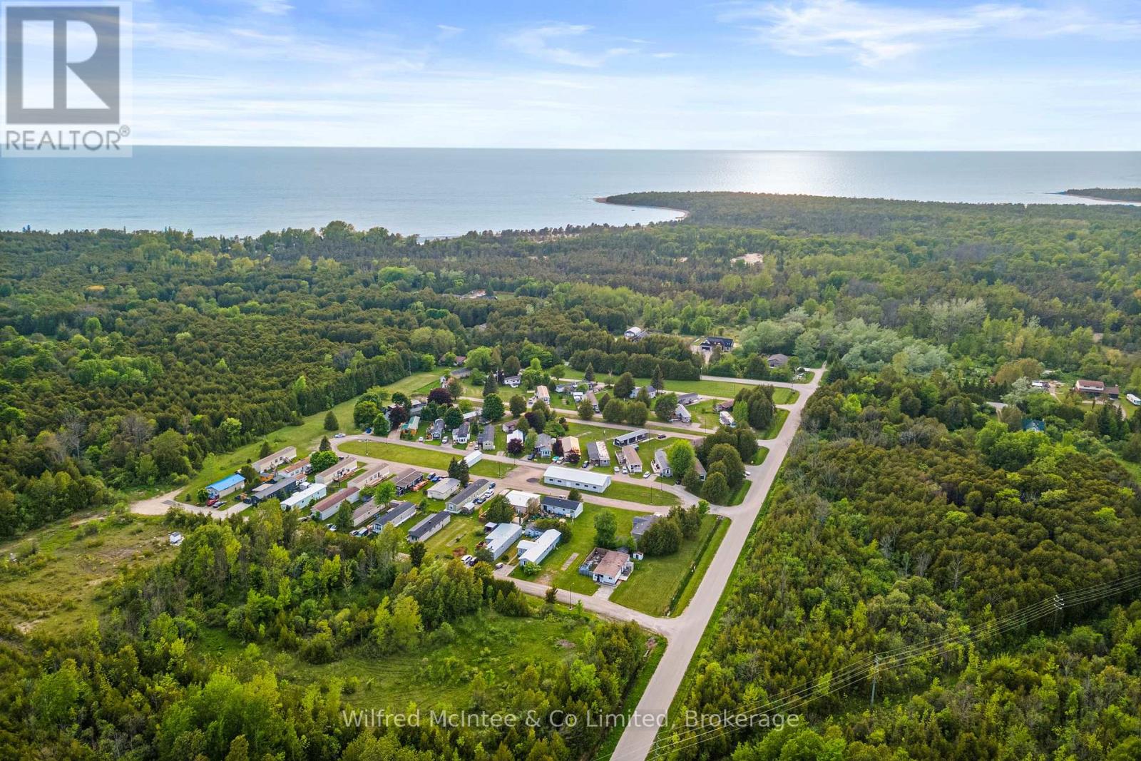 48 Maplewood Boulevard, Kincardine, Ontario  N0G 2T0 - Photo 42 - X12526404