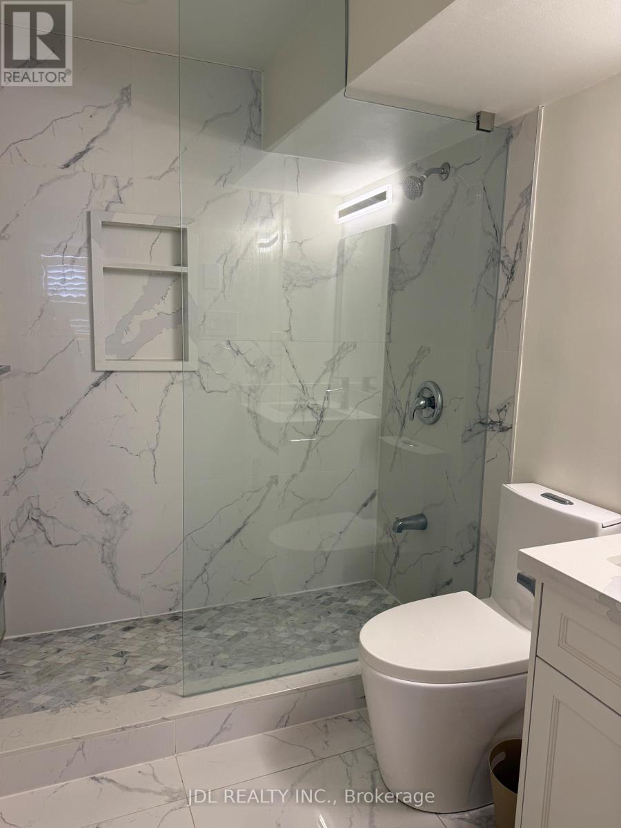 5 English Garden Way, Toronto, Ontario  M2M 4M4 - Photo 13 - C12526394