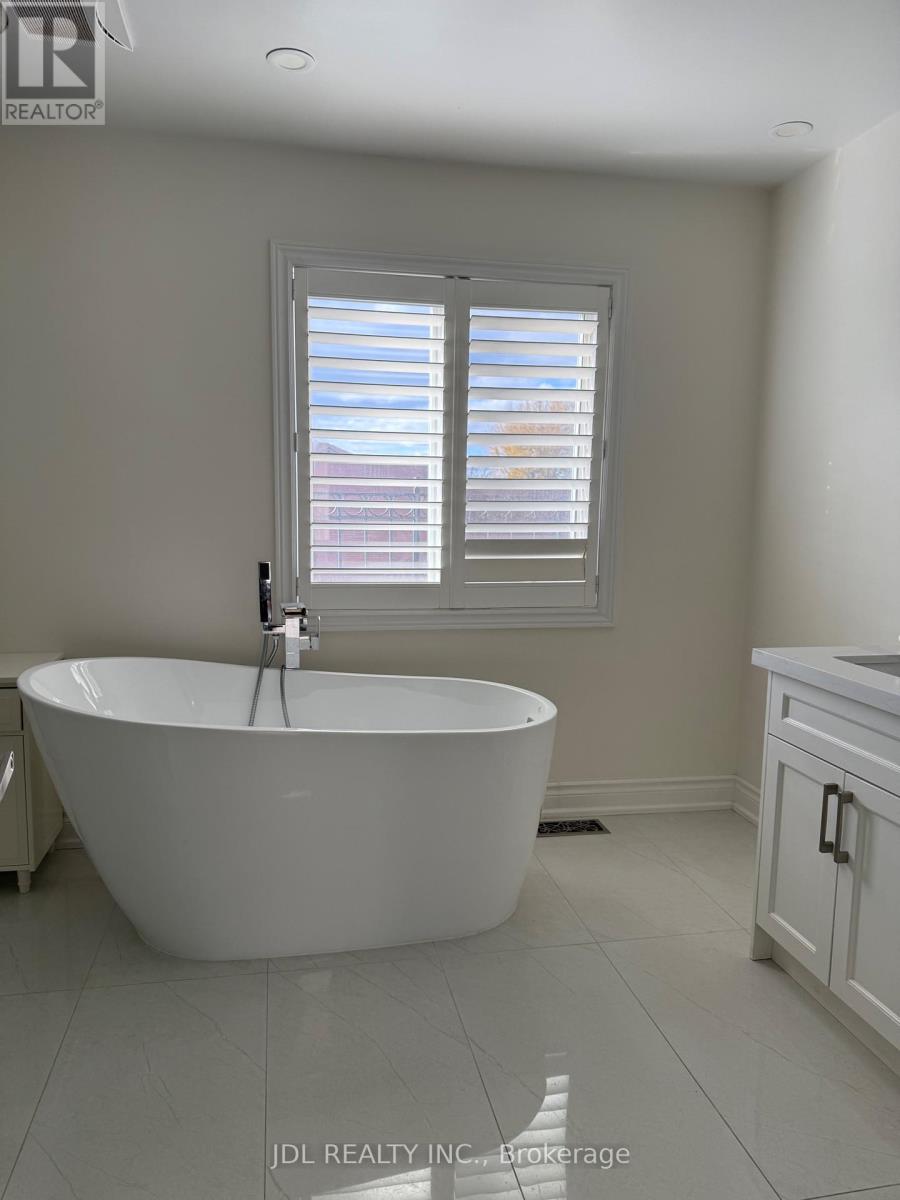 5 English Garden Way, Toronto, Ontario  M2M 4M4 - Photo 17 - C12526394