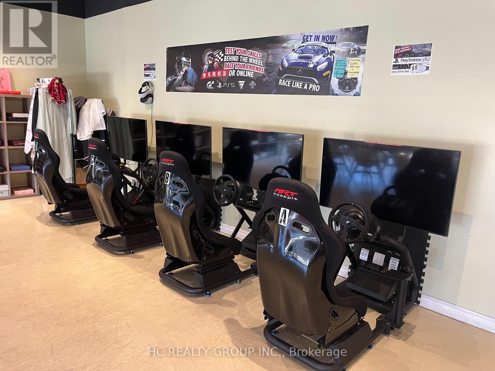 10 - 875 Main Street W, Hamilton, Ontario  L8S 4P9 - Photo 9 - X12526400