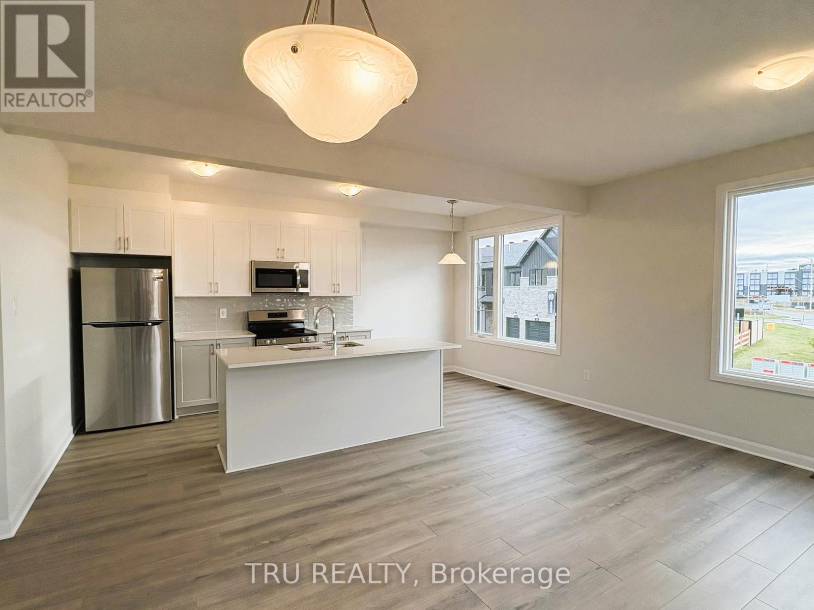 324 Clearpath Private, Ottawa, Ontario K2T 0S6 - Photo 11 - X12526410