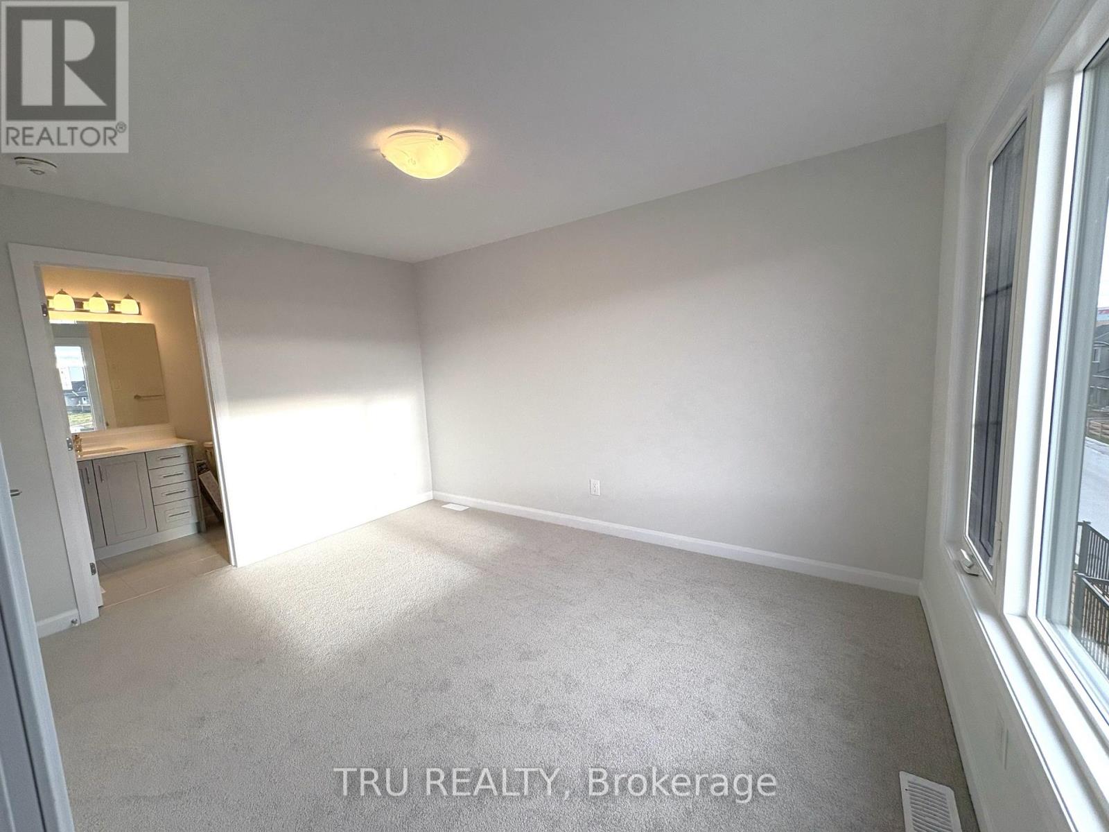 324 Clearpath Private, Ottawa, Ontario K2T 0S6 - Photo 25 - X12526410