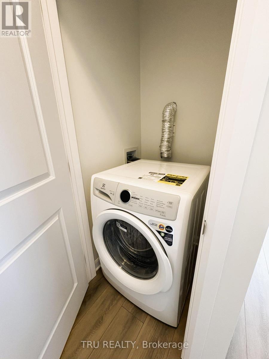 324 Clearpath Private, Ottawa, Ontario K2T 0S6 - Photo 33 - X12526410