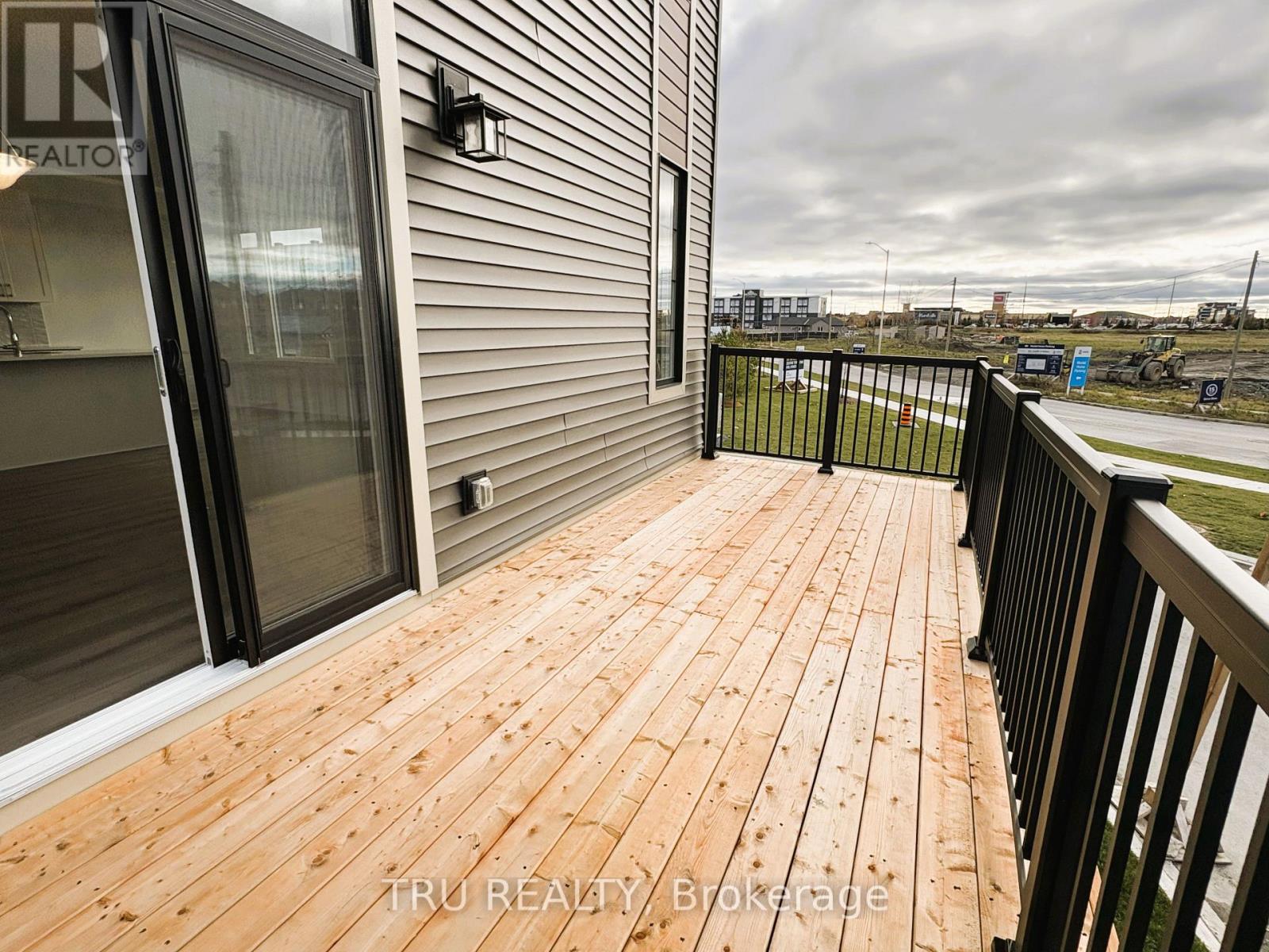 324 Clearpath Private, Ottawa, Ontario K2T 0S6 - Photo 35 - X12526410