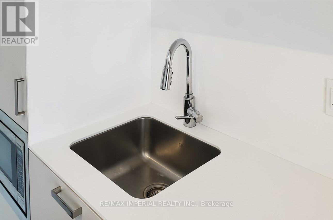 1607 - 88 Queen Street E, Toronto, Ontario  M5C 0B6 - Photo 19 - C12526412