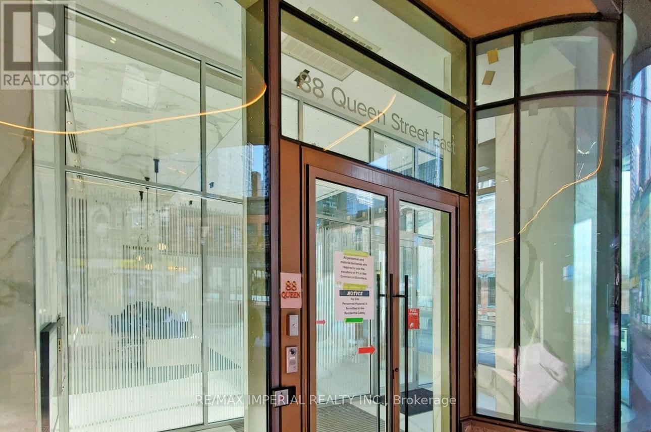 1607 - 88 Queen Street E, Toronto, Ontario  M5C 0B6 - Photo 4 - C12526412