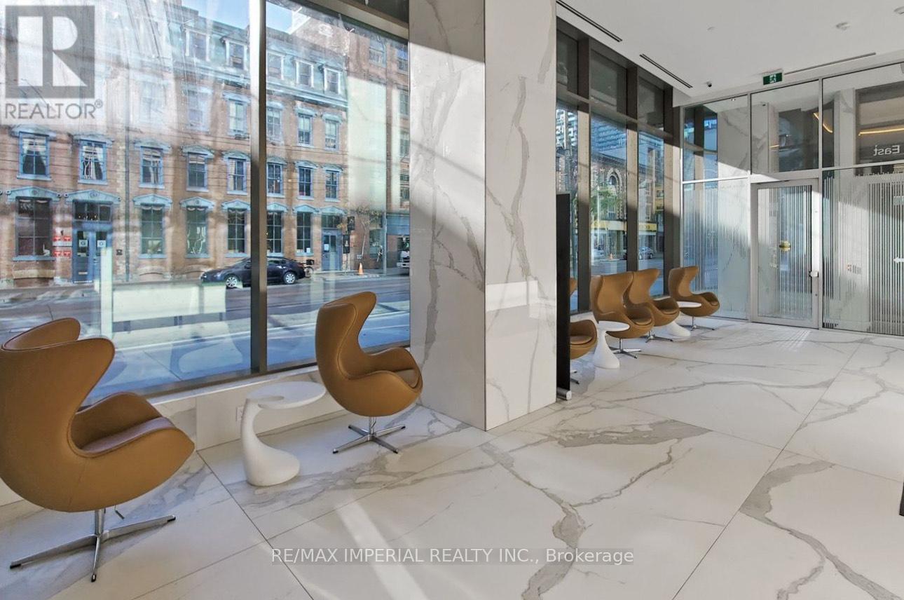 1607 - 88 Queen Street E, Toronto, Ontario  M5C 0B6 - Photo 8 - C12526412