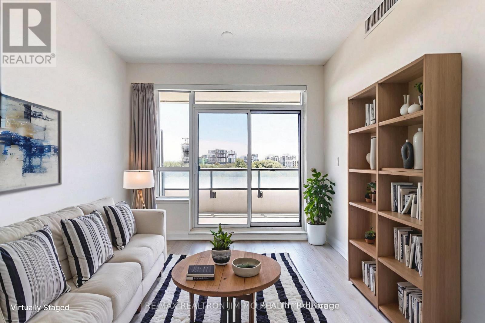 616 - 15 Water Walk Drive, Markham, Ontario  L6G 0G2 - Photo 7 - N12526406