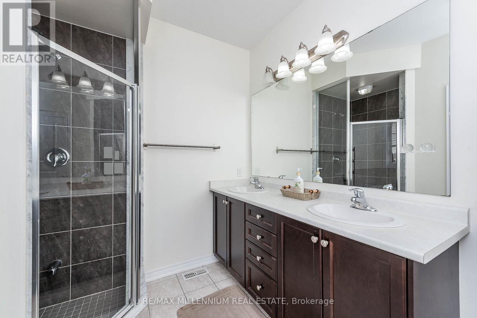 180 Pelee Avenue, Vaughan, Ontario  L4H 3Z9 - Photo 35 - N12526414