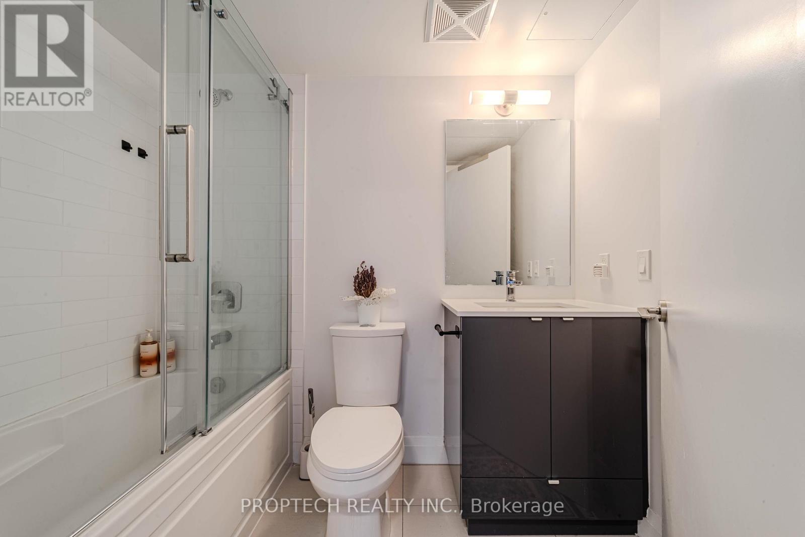 1103 - 1461 Lawrence Avenue W, Toronto, Ontario  M6L 0A6 - Photo 15 - W12526408