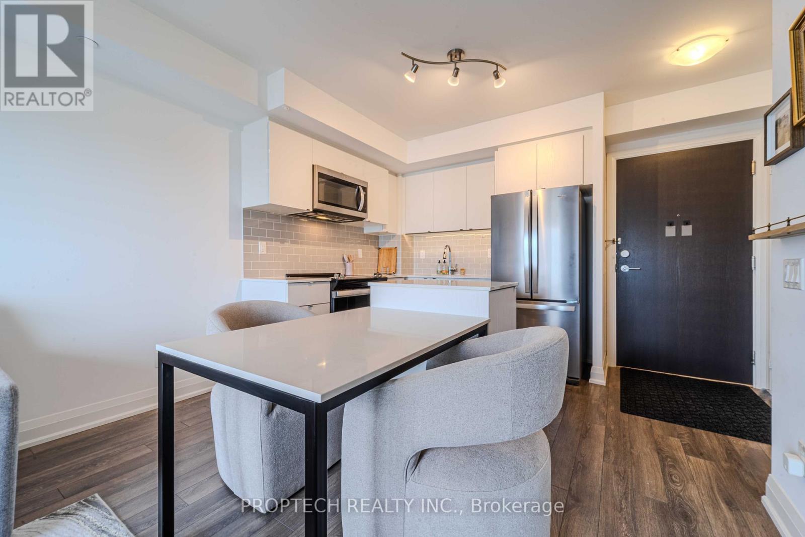 1103 - 1461 Lawrence Avenue W, Toronto, Ontario  M6L 0A6 - Photo 2 - W12526408