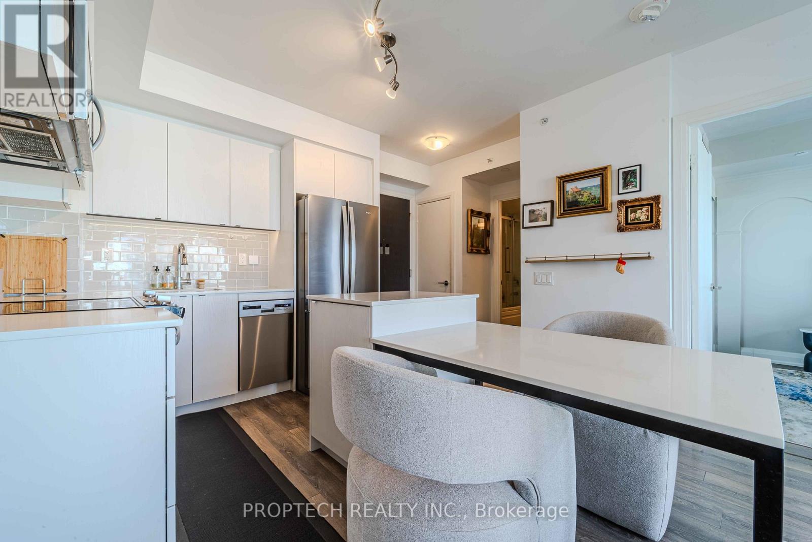 1103 - 1461 Lawrence Avenue W, Toronto, Ontario  M6L 0A6 - Photo 5 - W12526408