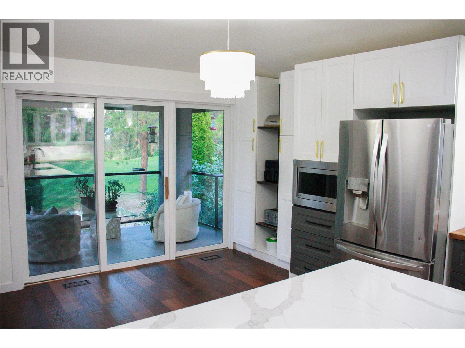 3897 Gallaghers Grange, Kelowna, British Columbia  V1W 3Z9 - Photo 6 - 10367446