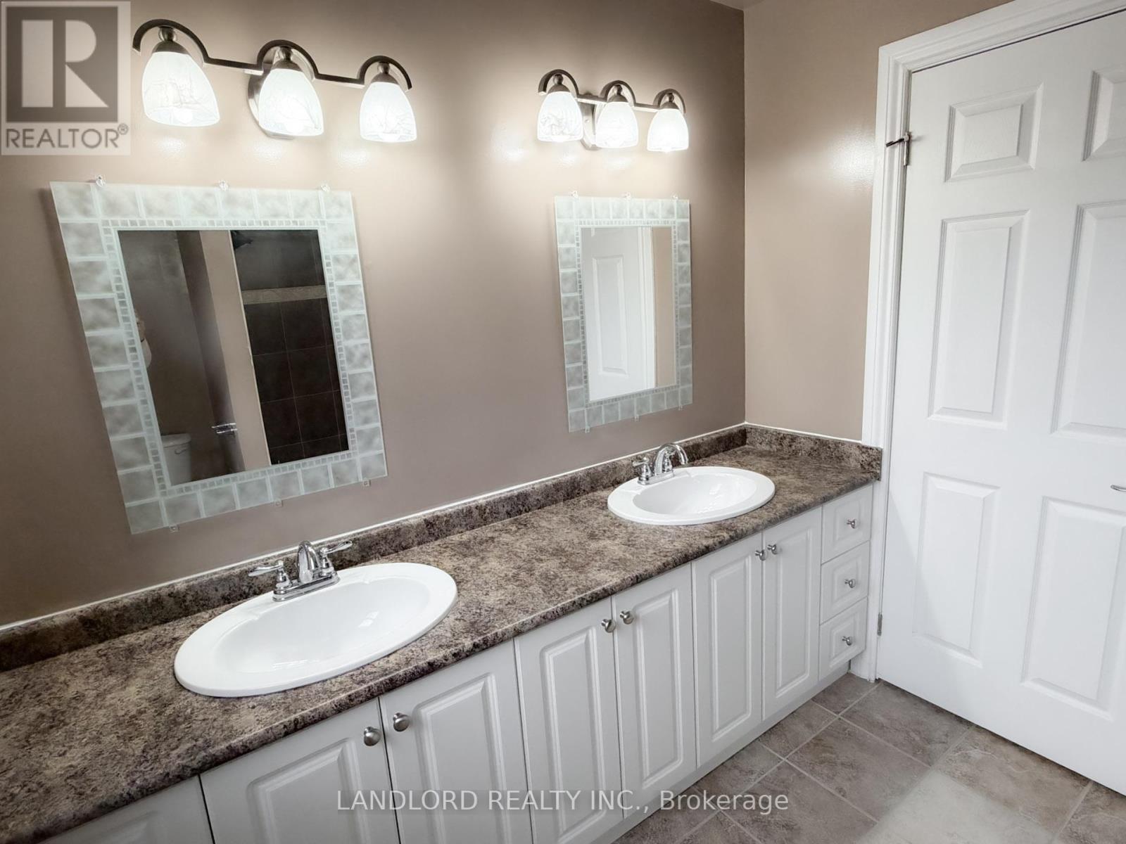 21 Raspberry Road, Toronto, Ontario  M1B 4V7 - Photo 21 - E12526432