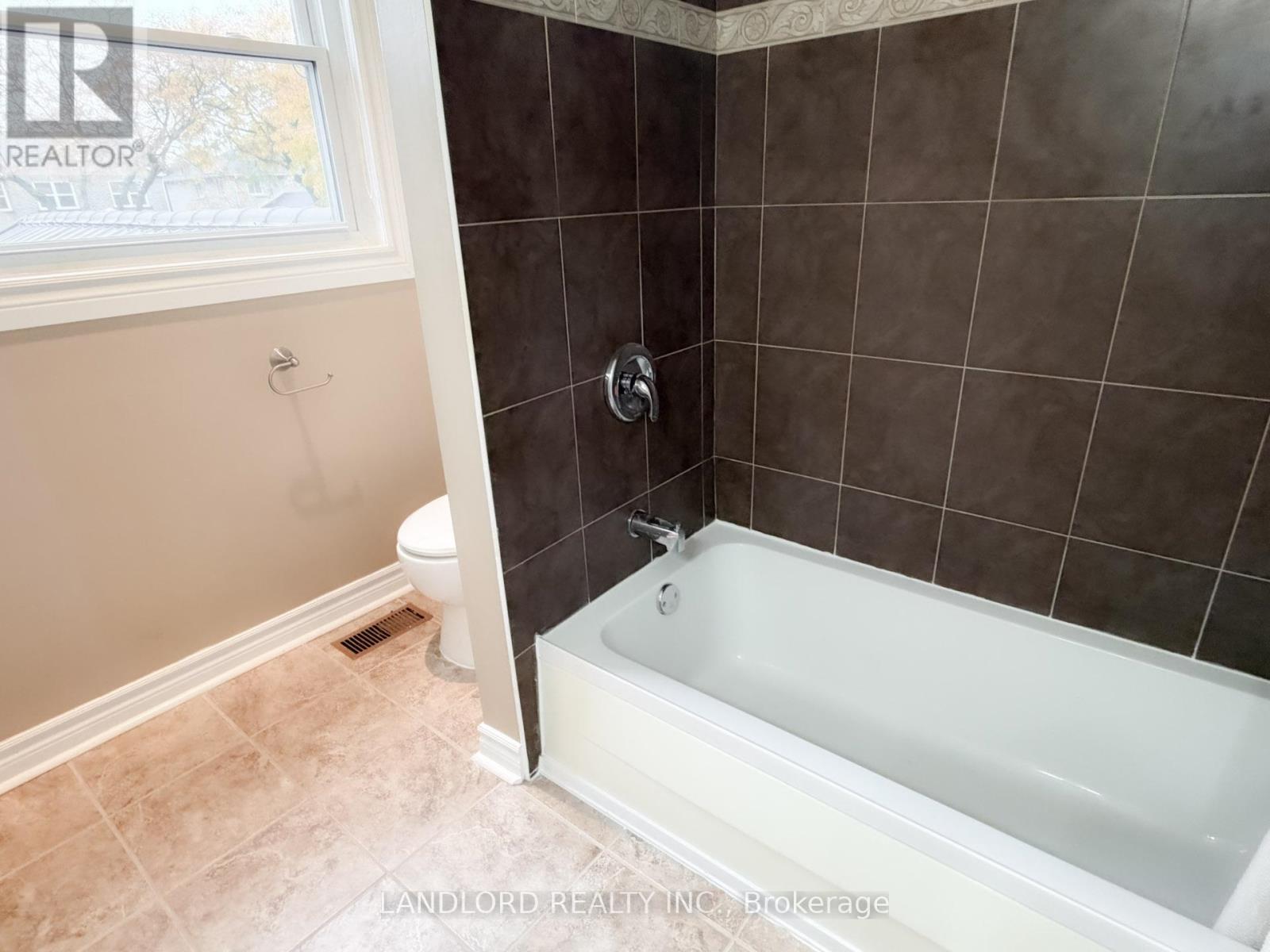 21 Raspberry Road, Toronto, Ontario  M1B 4V7 - Photo 26 - E12526432