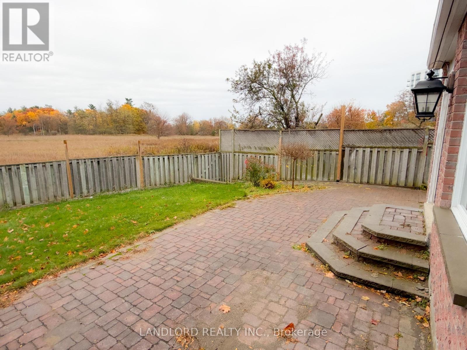 21 Raspberry Road, Toronto, Ontario  M1B 4V7 - Photo 7 - E12526432