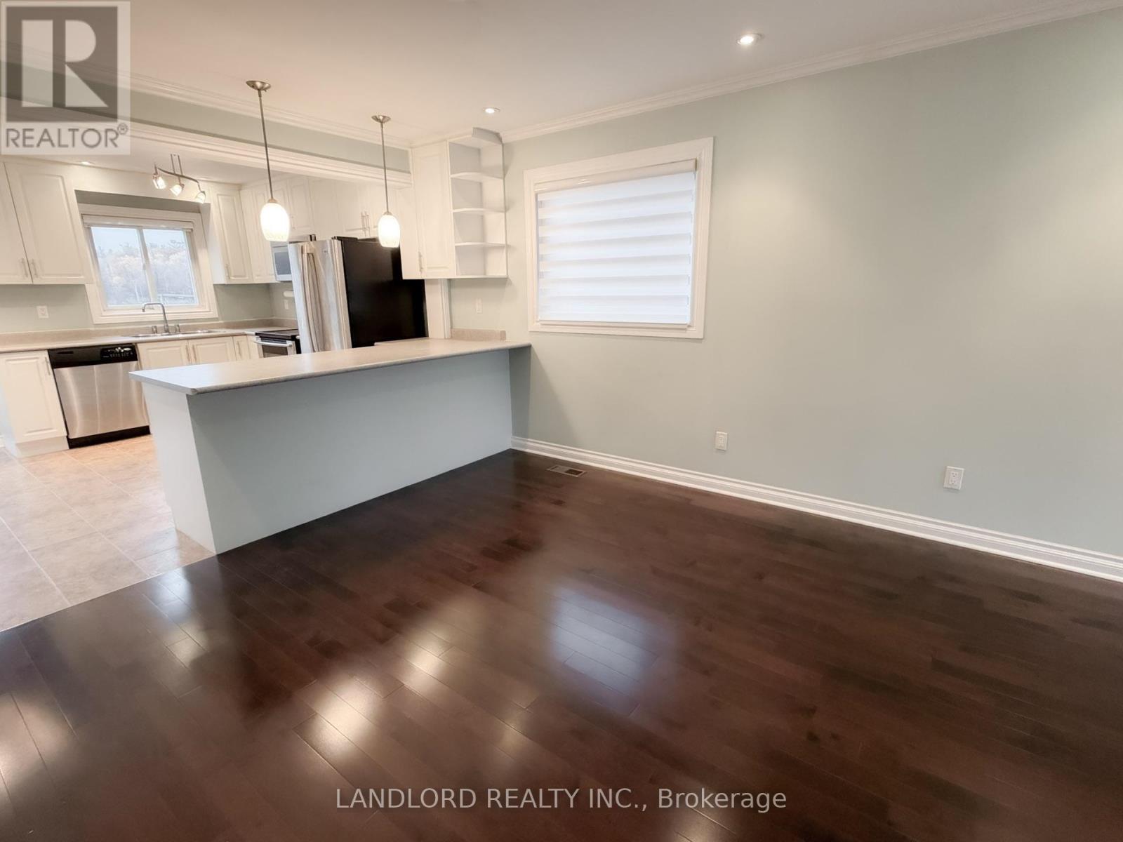 21 Raspberry Road, Toronto, Ontario  M1B 4V7 - Photo 9 - E12526432