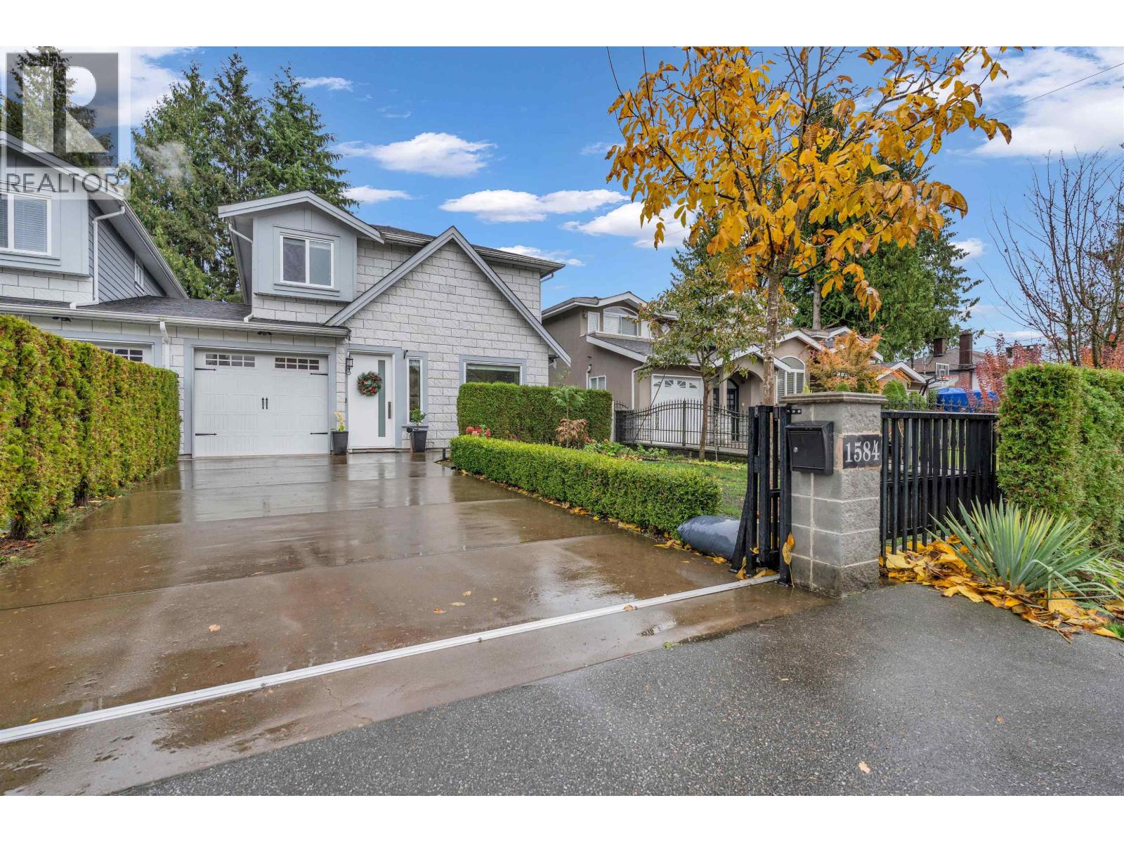 1584 Blaine Avenue, Burnaby, British Columbia  V5A 2L8 - Photo 3 - R3065802