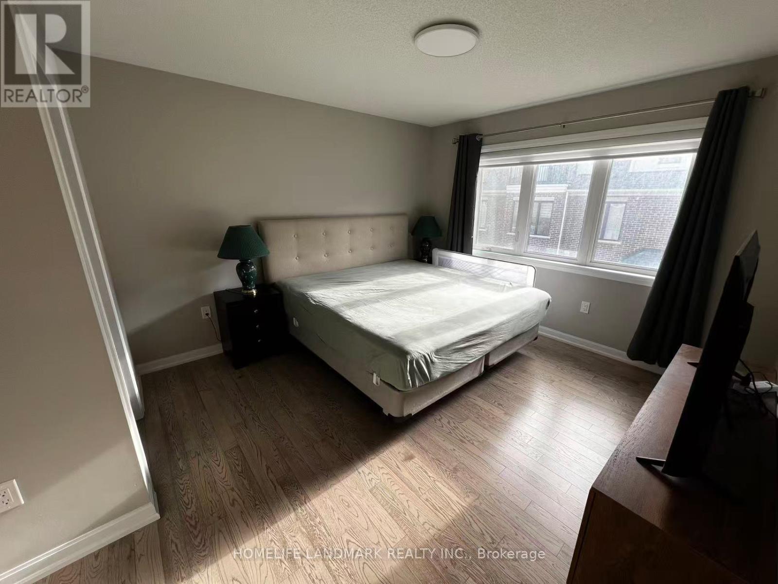 3440 Vernon Powell Drive N, Oakville, Ontario L6H 0Y1 - Photo 7 - W12526434