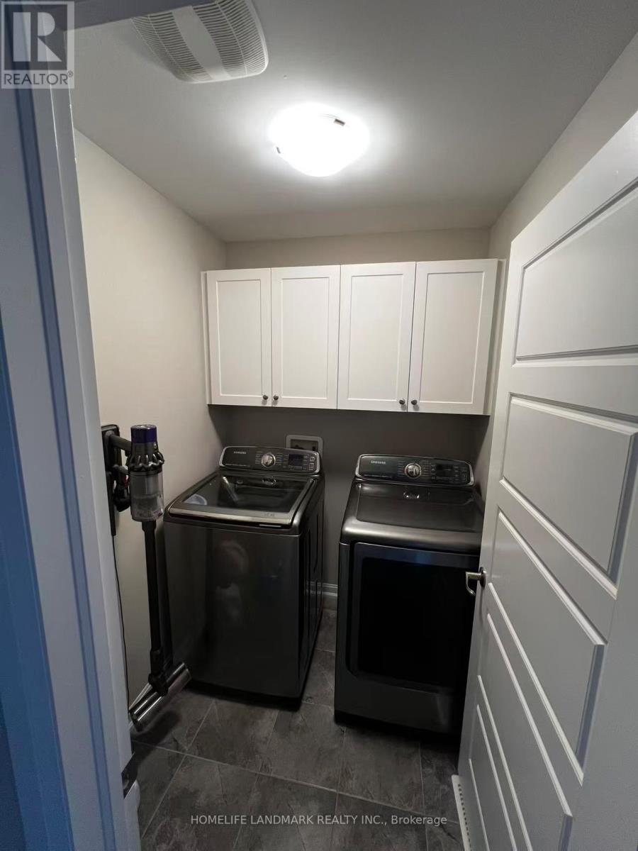 3440 Vernon Powell Drive N, Oakville, Ontario L6H 0Y1 - Photo 8 - W12526434