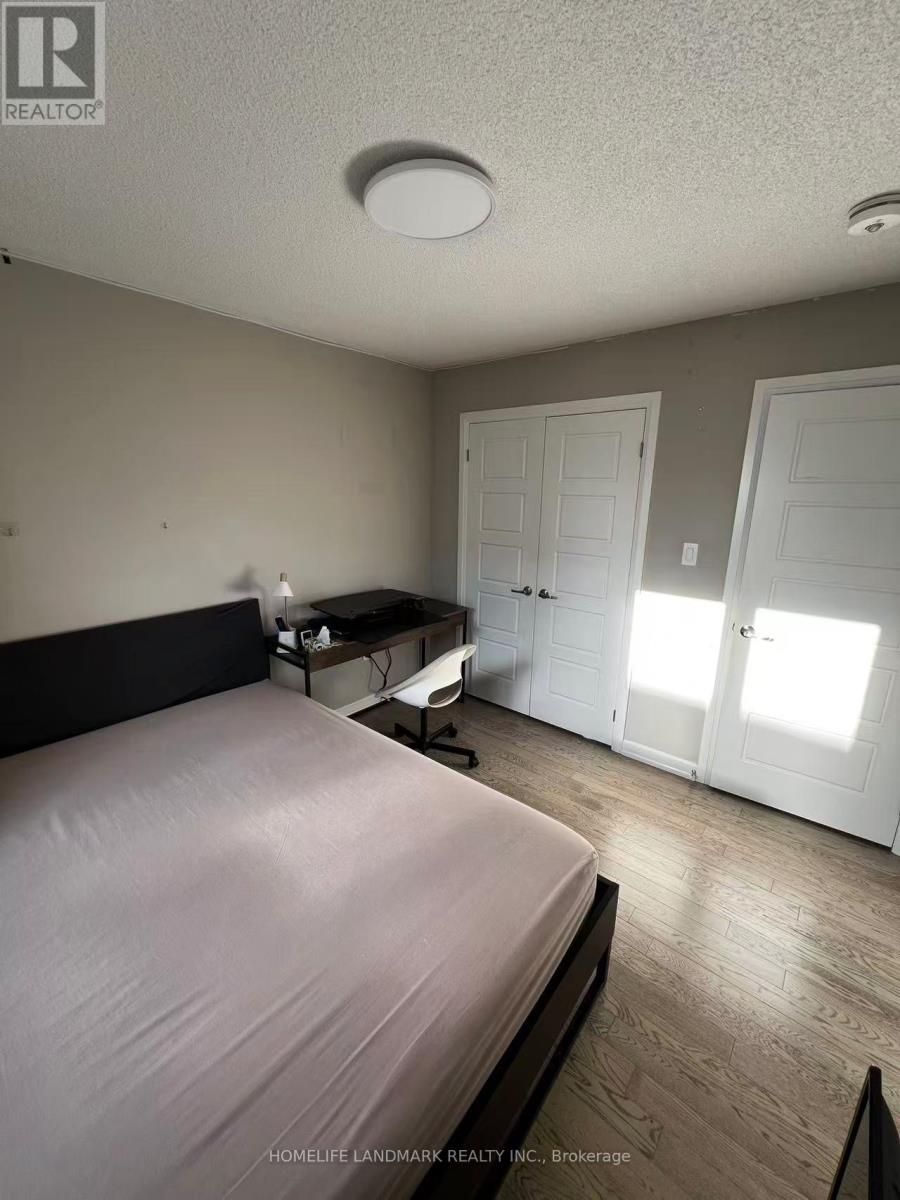 3440 Vernon Powell Drive N, Oakville, Ontario L6H 0Y1 - Photo 9 - W12526434